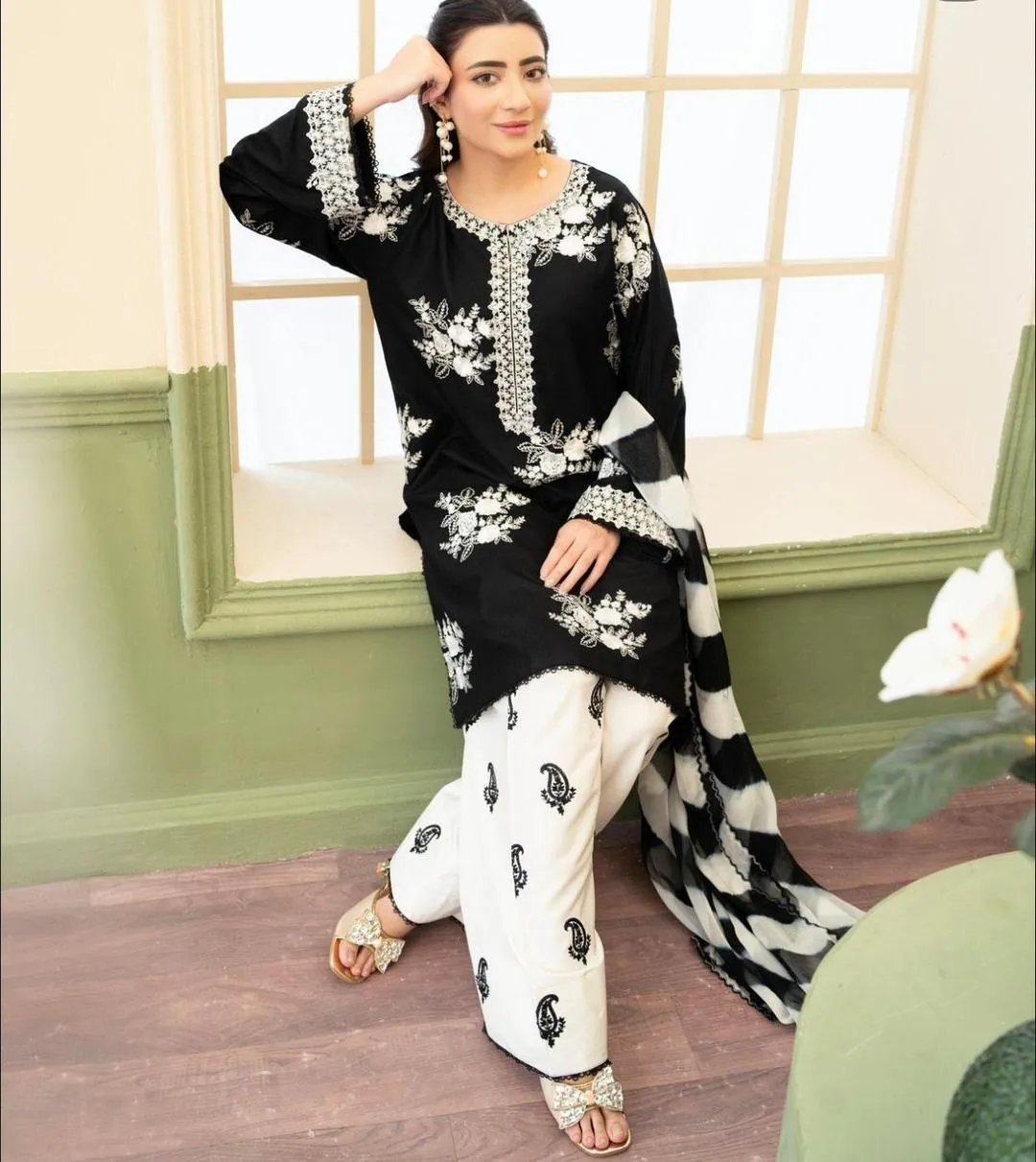 Women's Unstitched Black Embroidered 3-Piece Lawn Suit with Digital Printed Shawl